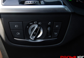 Подержанный автомобиль BMW X4 2021 года (20 фото)