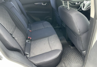 Подержанный автомобиль Nissan Qashqai 2014 года (11 фото)