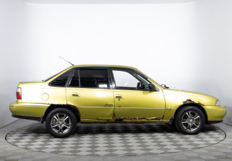 Подержанный автомобиль Daewoo Nexia Sedan 2007 года (4 фото)