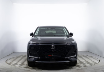 Подержанный автомобиль Changan UNI-K 2021 года (2 фото)