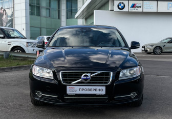 Подержанный автомобиль Volvo S80 2013 года (2 фото)