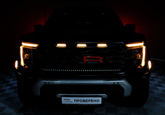 Подержанный автомобиль Ford F-150 2024 года (27 фото)