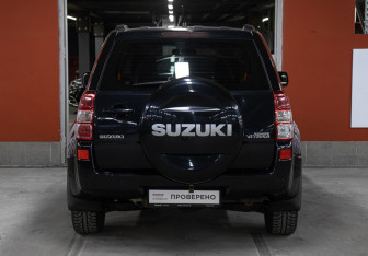 Подержанный автомобиль Suzuki Grand Vitara 2007 года (6 фото)