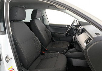 Подержанный автомобиль Skoda Rapid Liftback 2021 года (21 фото)