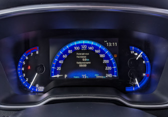 Подержанный автомобиль Toyota Corolla Sedan 2020 года (16 фото)