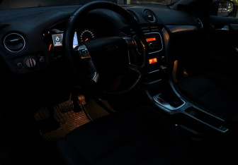 Подержанный автомобиль Ford Mondeo Sedan 2012 года (10 фото)