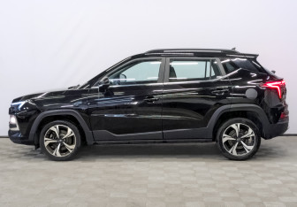 Подержанный автомобиль Москвич 3 2023 года (11 фото)