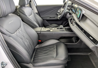 Подержанный автомобиль Chery Arrizo 8 2023 года (25 фото)
