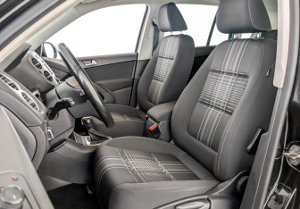 Подержанный автомобиль Volkswagen Tiguan 2015 года (20 фото)