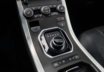 Подержанный автомобиль Land Rover Range Rover Evoque 2017 года (20 фото)
