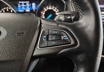 Подержанный автомобиль Ford Focus Hatchback 2017 года (15 фото)