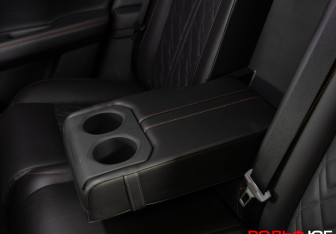 Подержанный автомобиль Changan UNI-K 2023 года (17 фото)