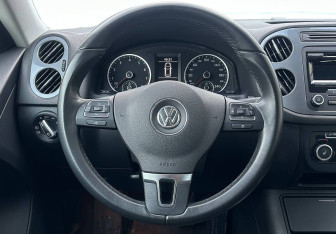 Подержанный автомобиль Volkswagen Tiguan 2014 года (12 фото)