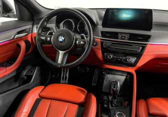 Подержанный автомобиль BMW X2 2022 года (15 фото)