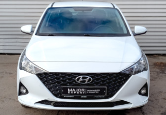 Подержанный автомобиль Hyundai Solaris Sedan 2020 года (2 фото)