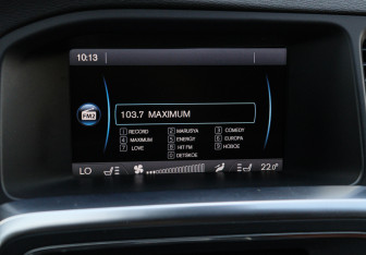 Подержанный автомобиль Volvo S60 2012 года (16 фото)