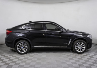 Подержанный автомобиль BMW X6 2017 года (4 фото)