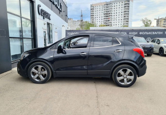 Подержанный автомобиль Opel Mokka 2013 года (8 фото)