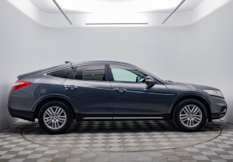Подержанный автомобиль Honda Crosstour 2014 года (6 фото)