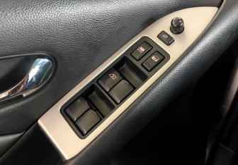 Подержанный автомобиль Nissan Murano Suv 2013 года (18 фото)