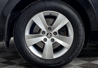 Подержанный автомобиль Skoda Superb Wagon 2020 года (17 фото)