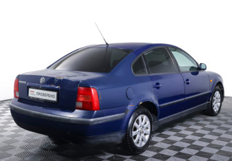 Подержанный автомобиль Volkswagen Passat Sedan 1997 года (5 фото)