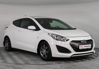 Подержанный автомобиль Hyundai i30 Hatchback 2013 года (3 фото)