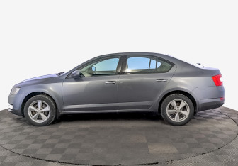 Подержанный автомобиль Skoda Octavia Liftback 2013 года (8 фото)