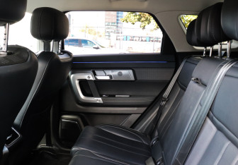 Подержанный автомобиль Jaecoo J7 2024 года (10 фото)