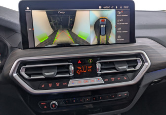 Подержанный автомобиль BMW X3 2024 года (15 фото)
