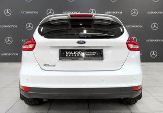 Подержанный автомобиль Ford Focus Hatchback 2018 года (6 фото)