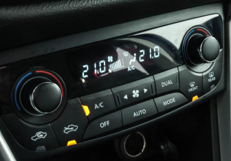 Подержанный автомобиль Suzuki SX4 Hatchback 2020 года (11 фото)