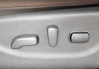 Подержанный автомобиль Oting Paladin 2024 года (21 фото)