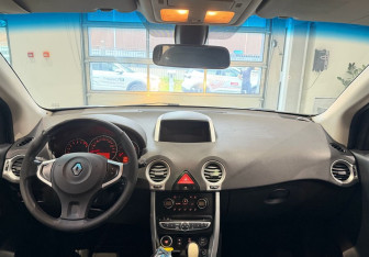 Подержанный автомобиль Renault Koleos 2008 года (12 фото)