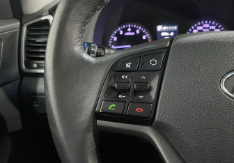 Подержанный автомобиль Hyundai Tucson 2017 года (15 фото)