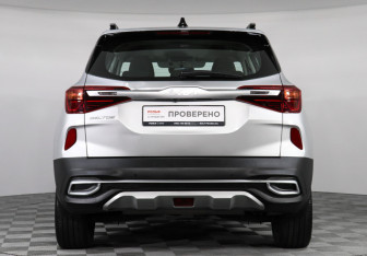 Подержанный автомобиль Kia Seltos 2022 года (6 фото)