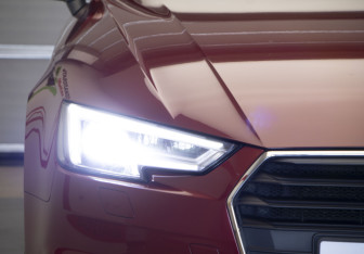Подержанный автомобиль Audi A4 Sedan 2017 года (34 фото)