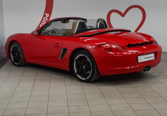 Подержанный автомобиль Porsche Boxster 2008 года (6 фото)