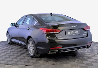 Подержанный автомобиль Genesis G70 2018 года (7 фото)