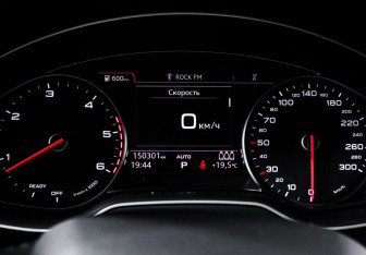 Подержанный автомобиль Audi Q7 2019 года (11 фото)