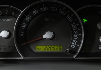 Подержанный автомобиль Kia Sorento 2007 года (11 фото)