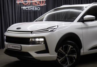 Подержанный автомобиль JAC JS6 2023 года (25 фото)