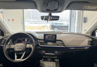 Подержанный автомобиль Audi Q5 2018 года (10 фото)