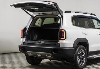 Подержанный автомобиль Haval Dargo 2022 года (24 фото)