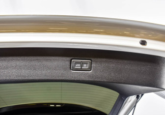 Подержанный автомобиль Audi Q7 2021 года (19 фото)