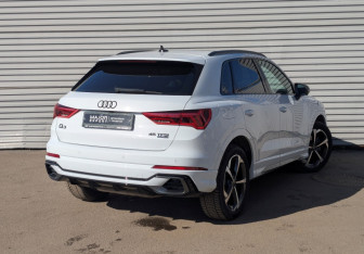 Подержанный автомобиль Audi Q3 2025 года (5 фото)