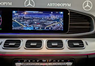 Подержанный автомобиль Mercedes-Benz GLE 2022 года (17 фото)