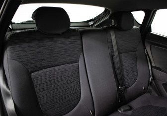 Подержанный автомобиль Hyundai Solaris Hatchback 2014 года (12 фото)