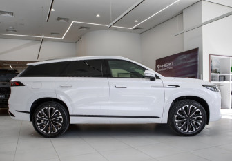 Новый Jaecoo J8 2025 (4 фото)