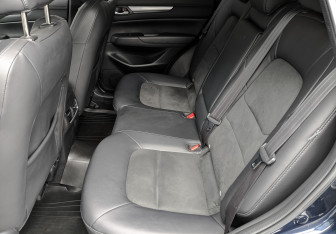 Подержанный автомобиль Mazda CX-5 2021 года (18 фото)
